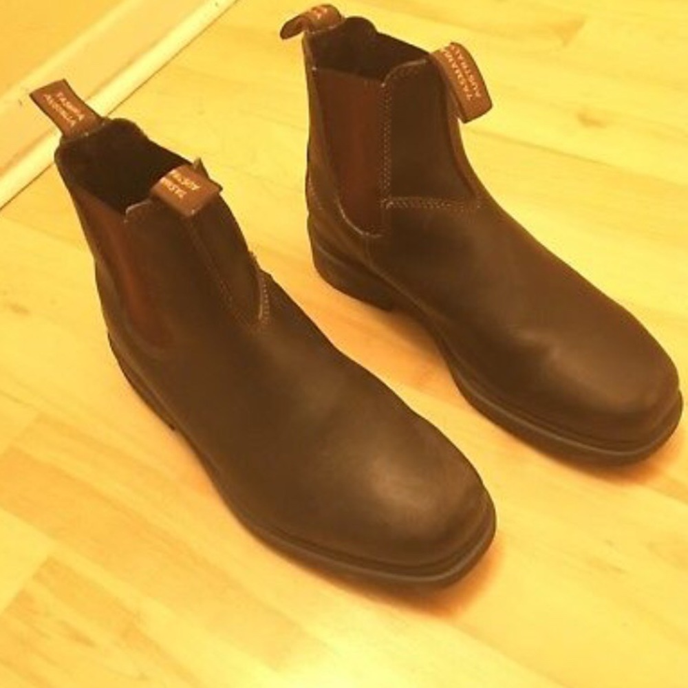 Blundstone Stout Brown Leather Chelsea Dress Boot